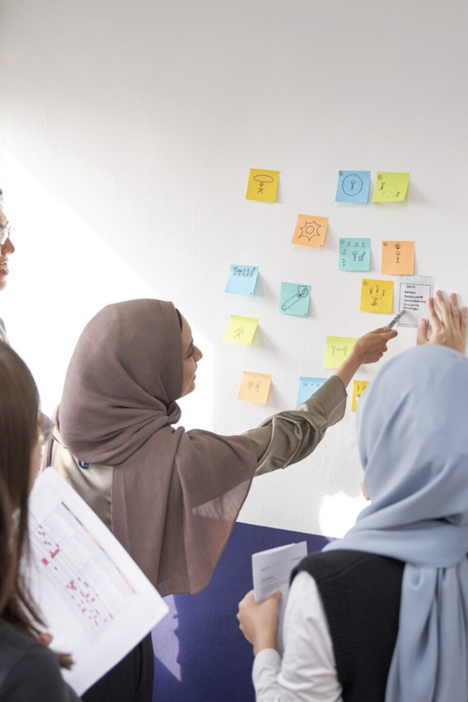 Eeza presenting at workshop